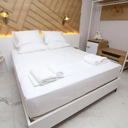 Couette-café Hercules 3*