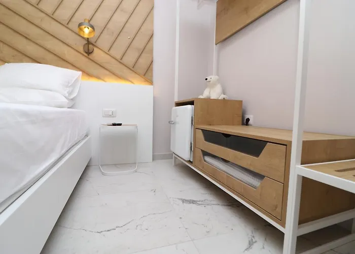 Bed & Breakfast Hercules 3*