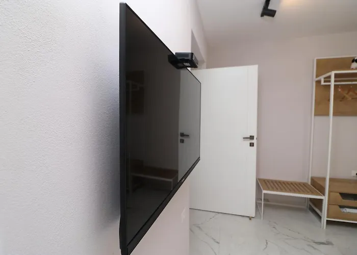 Hercules Bed & Breakfast Himare