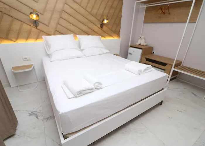 Bed & Breakfast Hercules 3*