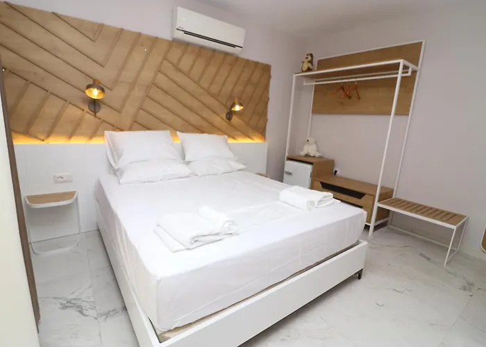 Hercules Bed & Breakfast Himare